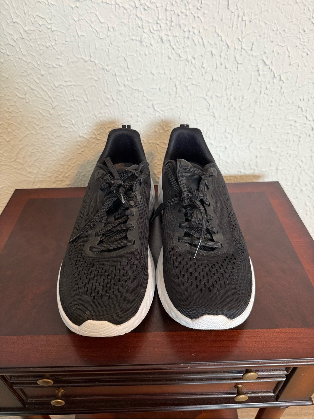 Aetrex Lightweight Sneaker - Picture 2 of 5